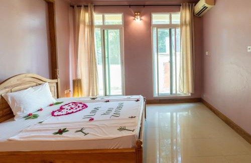 Stone Town Hotel | Lovers Private villa in Mbweni