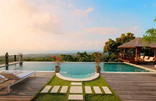 Kayu Putih Villa | Lovina Ocean View Villa - 2BR Paradise
