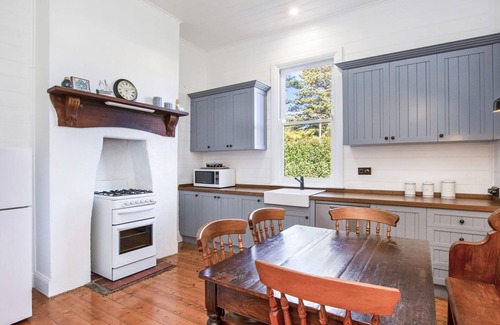 Port Fairy Cottage | Lovingly maintained cottage in the heart of Port Fairy