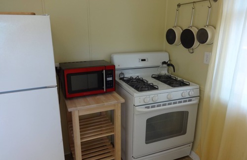 Fairmount Park Cottage | Lovingly Updated Detached Cottage In Walkable West Seattle Neighborhood