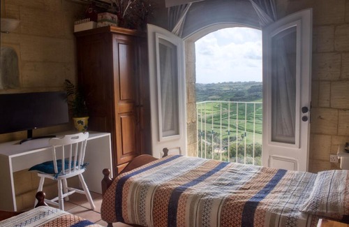 Ggantija Bed & Breakfast | Lovlia Bed & Breakfast