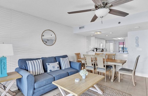 Lower Grand Lagoon Condo | Low Floor | Freshly Remodeled | Beachfront | FLPCB65
