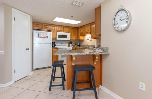 Orange Beach Condo | LOW FLOOR ~ Phoenix 5 ~ 2 Bedroom!
