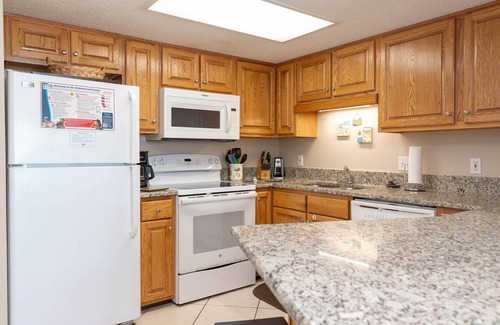 Orange Beach Condo | LOW FLOOR ~ Phoenix 5 ~ 2 Bedroom!