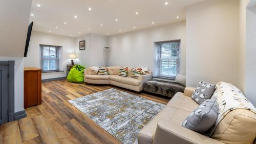 Windermere House | Low House
