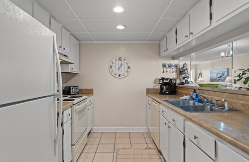 Panama City Beach Condo | Low-Level, Beachfront Condo with Stunning Sea Views at Moondrifter 307
