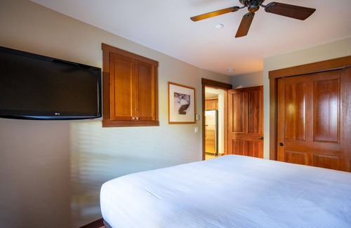Olympic Valley Condo | Low Summer Pricing! Village at Palisades Tahoe Condo #7, in Building 5, Ski In/Out, Mountain View!!