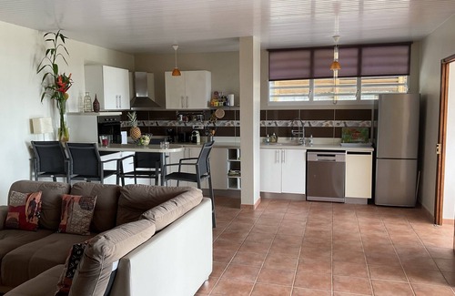 Sainte-Anne Apartment | LOW VILLA WITH SWIMMING POOL F3. VIEW ON THE BAIE DU MARIN. SAINT ANNE