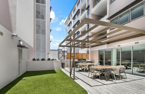 Buddina Hotel | Lowanna Beach Resort Kawana