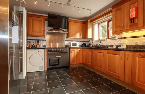 Polruan House | LOWARTH CHI, pet friendly, character holiday cottage in Polruan