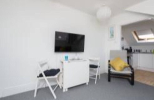 Southsea Apartment | Lowcay Apartment C - 2 Bedrooms