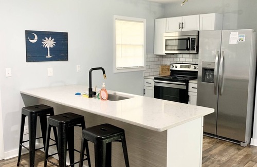 Beaufort House | Lowcountry Gump House - Close to MCRD/Downtown