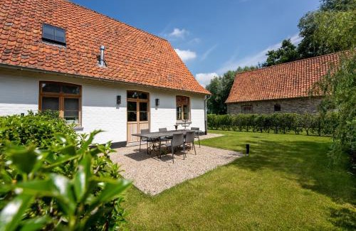 Oostkamp House | Loweide Lodges & Holiday Homes near Bruges