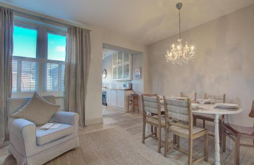 Fairlight House | Lower Coastguard Cottage