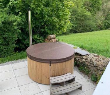 Bodmin Ski Chalet | Lower Hill Cottage w/Swedish Hot Tub