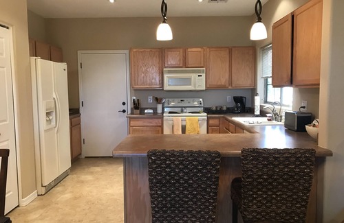 Palm Valley Condo | Lower Level Condominium, 2 Bedroom, 2 Bath, Tennis, Pool, Jacuzzi,