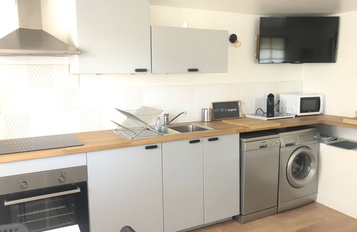 Carqueiranne Apartment | Lower villa and quiet terrace with view 35m2