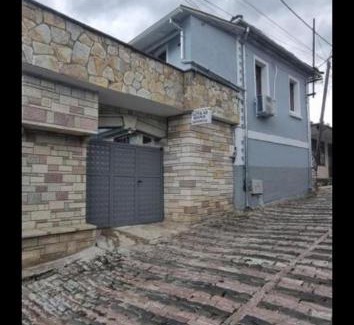 Gjirokaster House | Loykas guesthouse