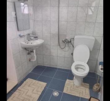 Gjirokaster House | Loykas guesthouse