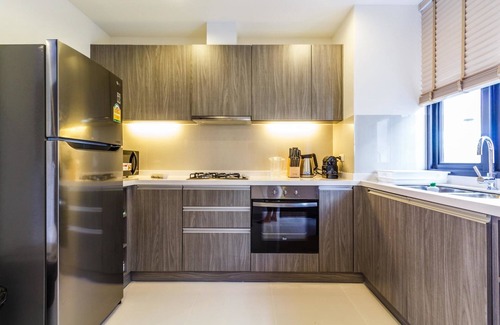 Laguna Villa | LP101 - Private rooftop pool villa in Laguna for 9 people, near restaurants and shops