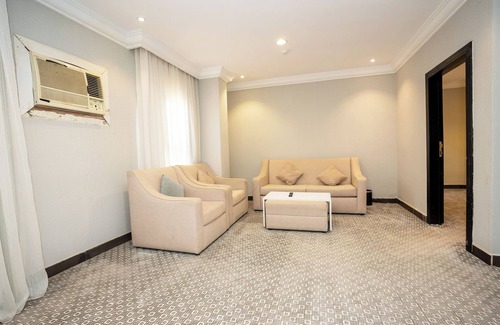 Al Olaya District Apartment | LP28.3 - Comfy 1BR near Kingdom Center