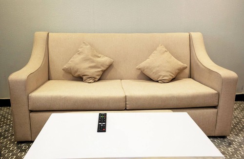Al Olaya District Apartment | LP28.3 - Comfy 1BR near Kingdom Center