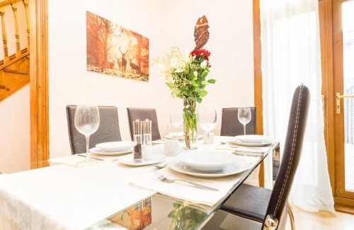 Forest Gate House | LT The Gate House