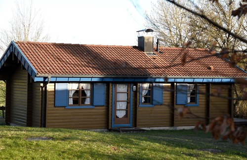 Hayingen House | Ltd-03 Holzblockhaus mit Sw-terrasse für 4 P. mit Haustier - Ferienpark Lauterdörfle
