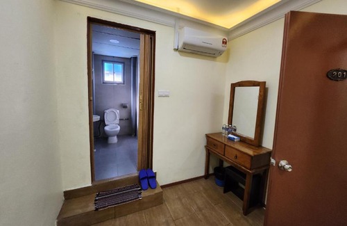 Semporna Hotel | LTH (Little Turtle's Home)