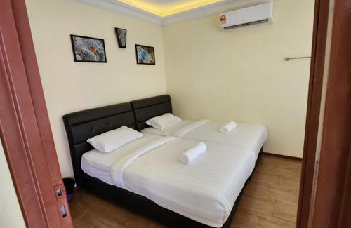 Semporna Hotel | LTH (Little Turtle's Home)