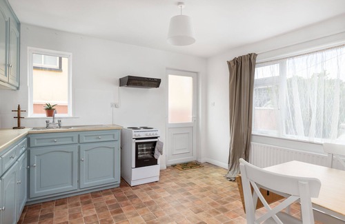 Lahinch House | Luí na Gréine Apartment - In the Heart of Lahinch!
