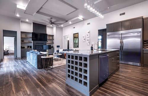 Lubbock House | Lubbock's Modern Oasis Pool/Hot Tub Gorgeous home