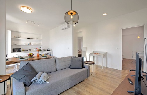 Levo Apartment | Luce Lake View on Stresa Hill, Stresa, Italy