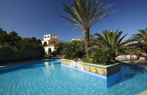 Calasetta Hotel | Luci del Faro