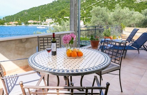 Prozurska Luka Apartment | Lucia Apartment Mljet