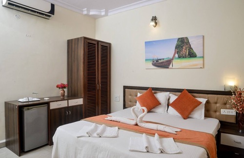 Cavelossim Hotel | Lucianas Beach Resort