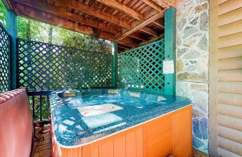 Foxfire Estates House | Lucilles Creekside Hideaway