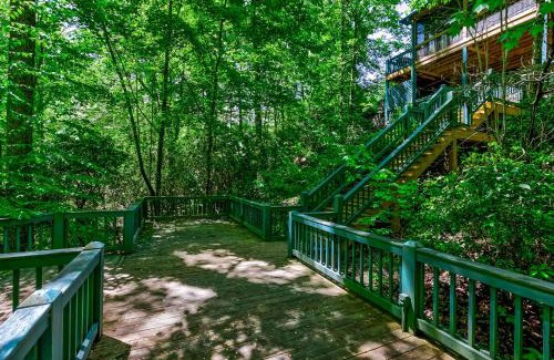 Foxfire Estates House | Lucilles Creekside Hideaway