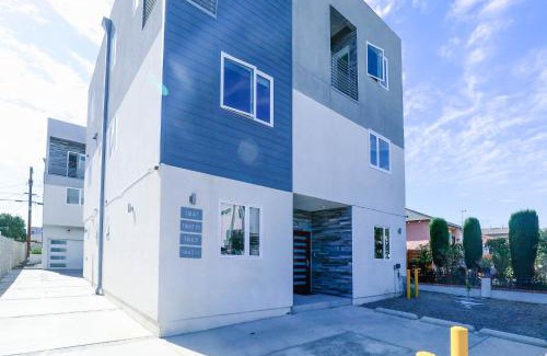 Mid City House | Lucky Charm 4 Bedroom Mid-City Apartment