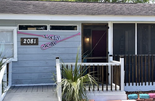 Garden City House | Lucky Escape located in Oceanside Village.