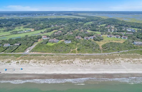 Caswell Beach House | Lucky Oaks