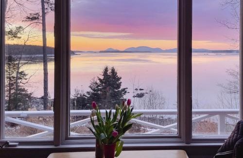 Sullivan House | Lucky Stone Retreat - private beach & Acadia view