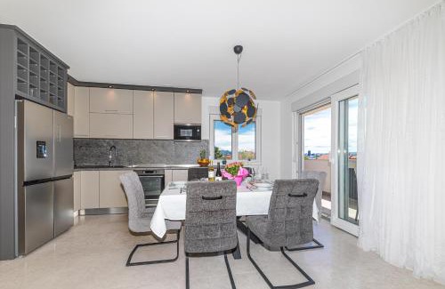 Kastel Sucurac Apartment | Lucy Amor