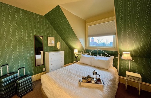 Ludington Bed & Breakfast | Ludington House B&B