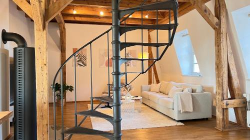 Ludwigsburg Apartment | LudwigsHome Luxus - Zentral, 95qm, Whirlpool, Balkon, Smart TV