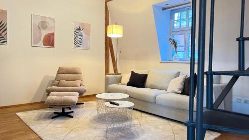 Ludwigsburg Apartment | LudwigsHome Luxus - Zentral, 95qm, Whirlpool, Balkon, Smart TV