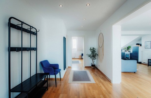 Zentrum-Nord Apartment | Luga Homes - Zoo