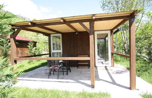 Tirana Cabin | Lugina e Shengjergjit ,Bujtinat
