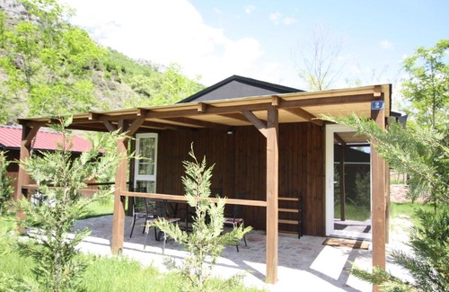 Tirana Cabin | Lugina e Shengjergjit ,Bujtinat