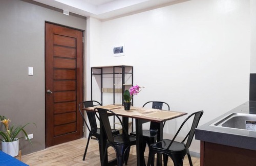 Dumaguete Hotel | Luis miguel's place